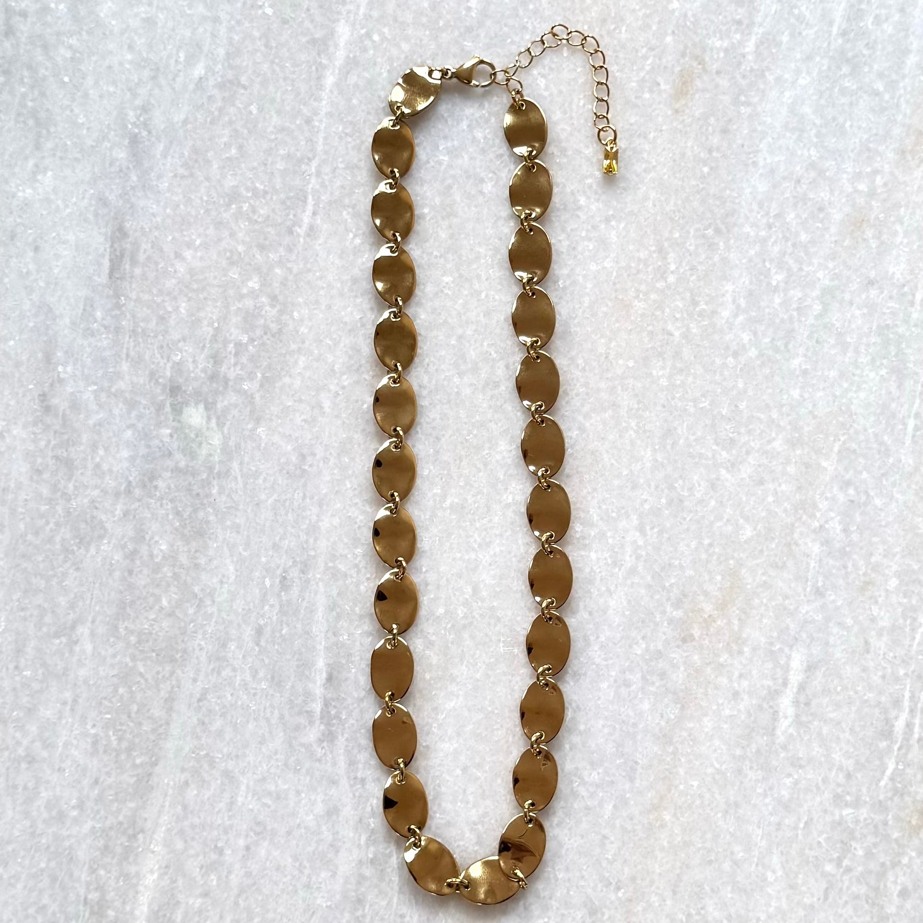 Gouden ketting kopen online | Korte ketting voor dames | BY BLOOM