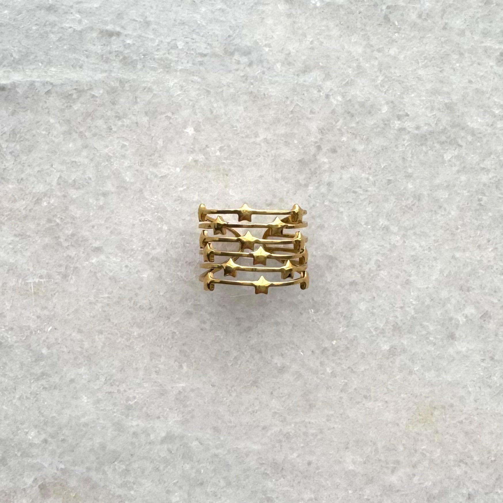 Gouden ring met sterren | Sterren ring kopen | BY BLOOM ring